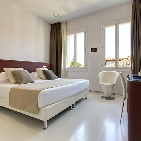 Otel Biasutti Venedik-Lido