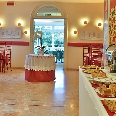 Biasutti Otel Venedik-Lido