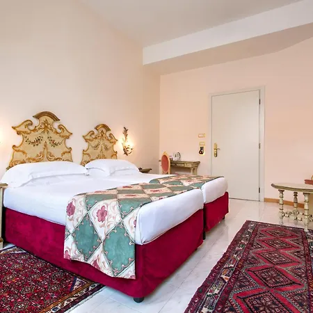 Biasutti Otel Venedik-Lido