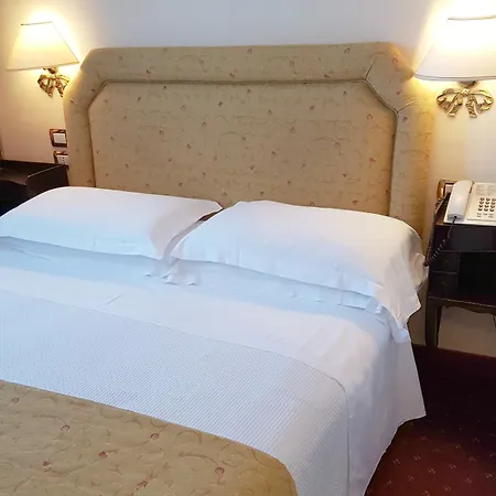 Otel Biasutti Venedik-Lido